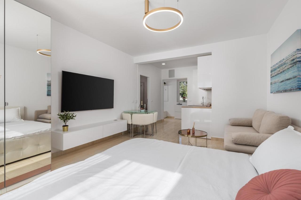 Luxury Studio Apartment Honeymoon Селце Экстерьер фото