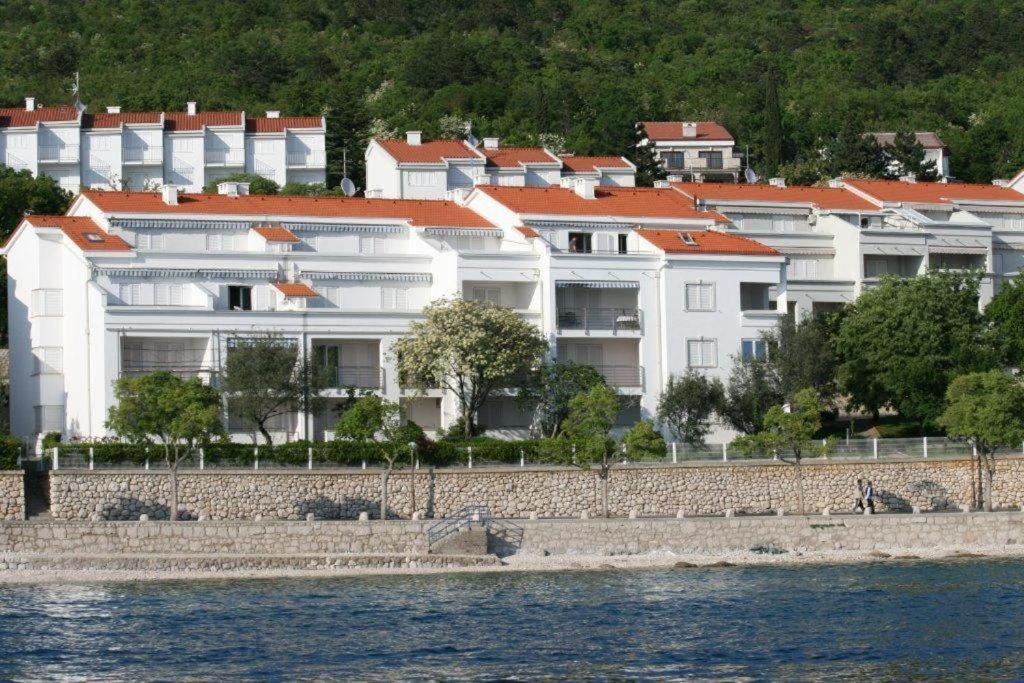 Luxury Studio Apartment Honeymoon Селце Экстерьер фото