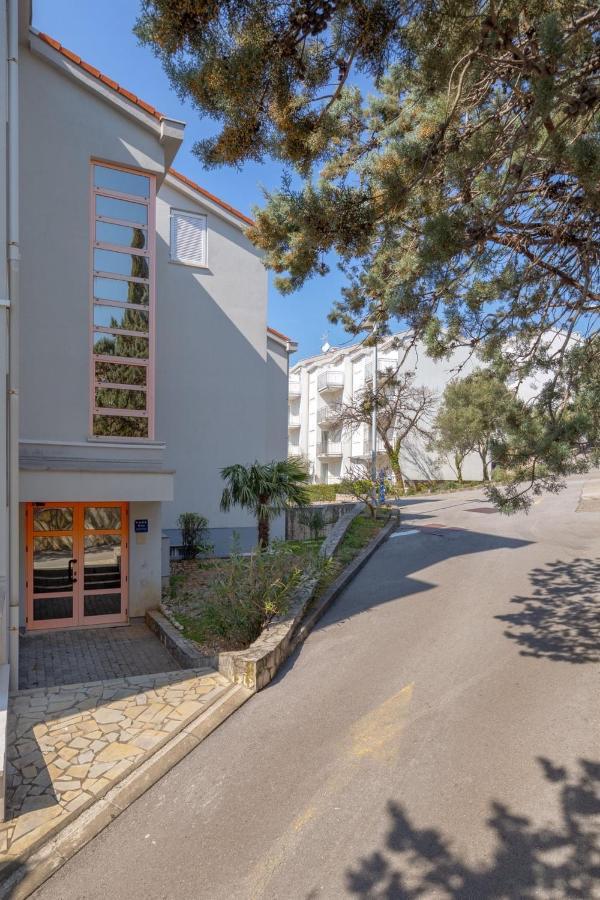 Luxury Studio Apartment Honeymoon Селце Экстерьер фото